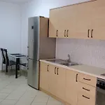 Spacious Near Apartmán