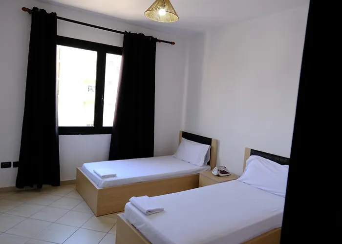 Spacious Near *